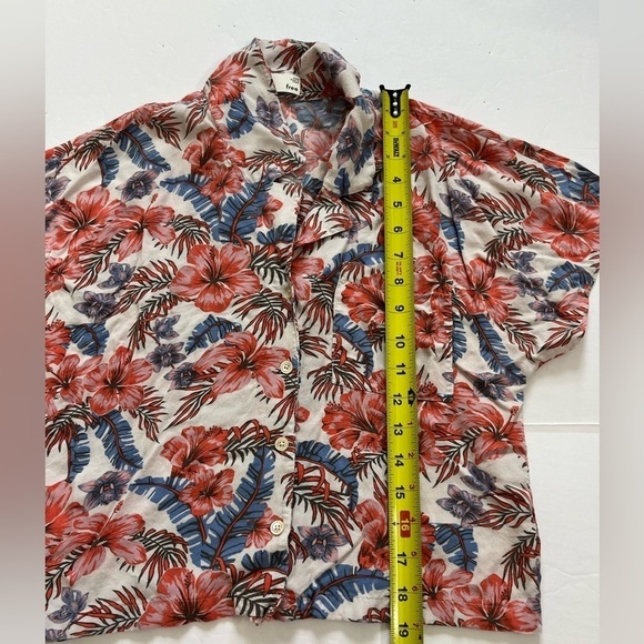Aritzia Wilfred Free Crop Button Down Shirt Size XXS Floral - Picture 6 of 8